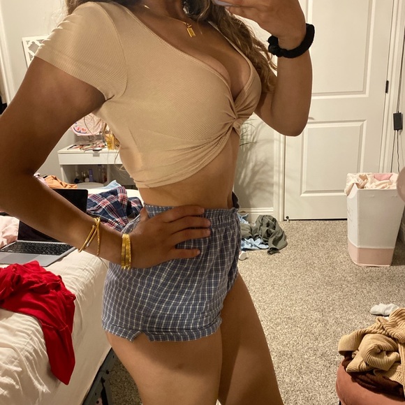 Shein Crop Top - Picture 2 of 2